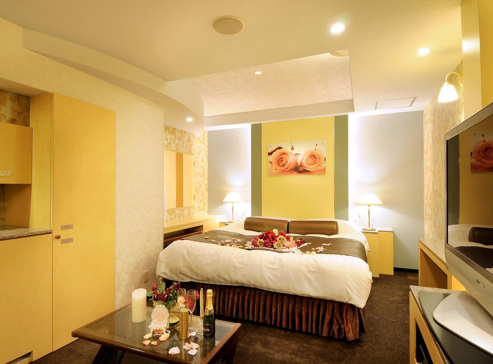 Hotel Love Ikutama -Adult Only Οσάκα Εξωτερικό φωτογραφία
