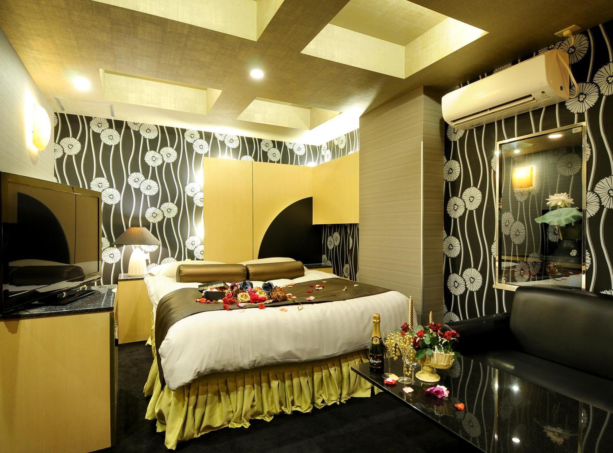 Hotel Love Ikutama -Adult Only Οσάκα Εξωτερικό φωτογραφία